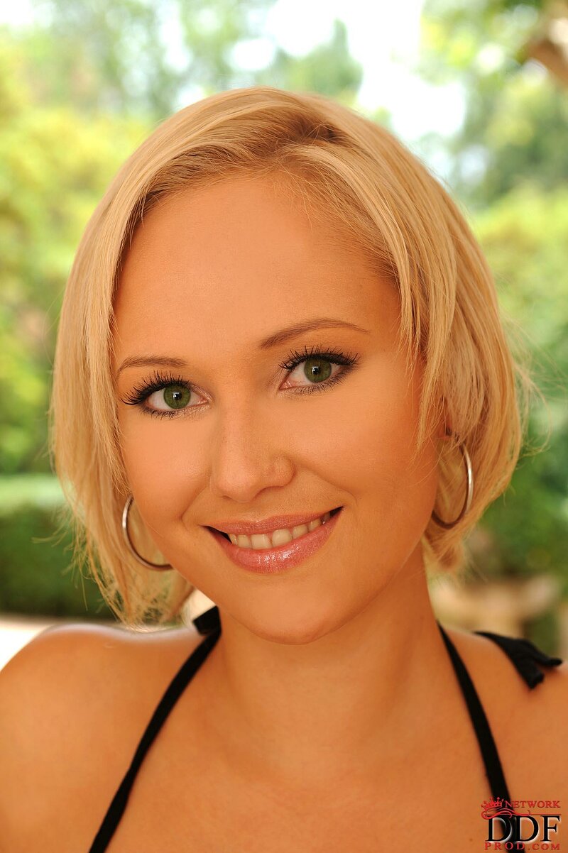 Жанна, 24 года, 1 размер груди